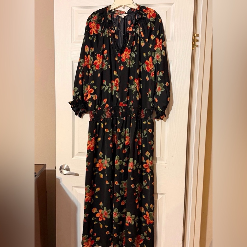 Terra&Sky 4x Black maxi Floral Dress With Roses And Other Flowers